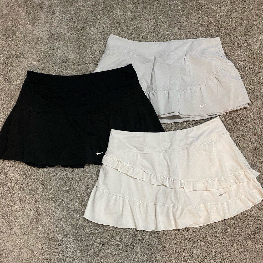 Lot of 3 Nike tennis skorts size L Large